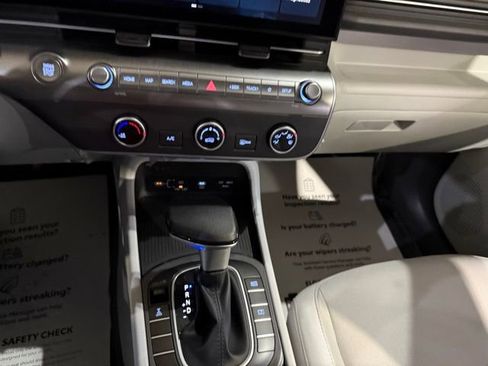 New 2026 Hyundai Kona SE image 23