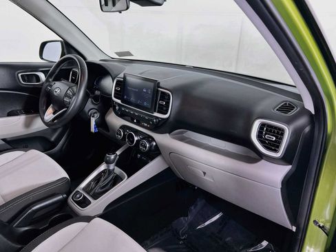 Certified 2023 Hyundai Venue SEL FWD image 29