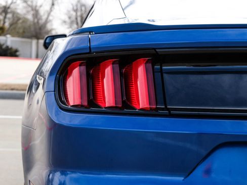 Used 2017 Ford Mustang GT image 40