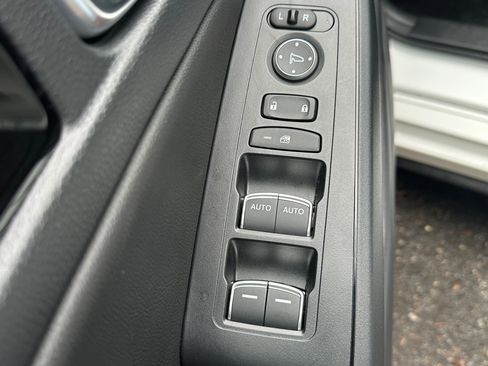 Used 2024 Honda Civic EX-L image 21