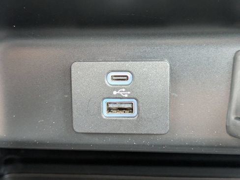 Certified 2022 Ford F150 XL RWD image 19
