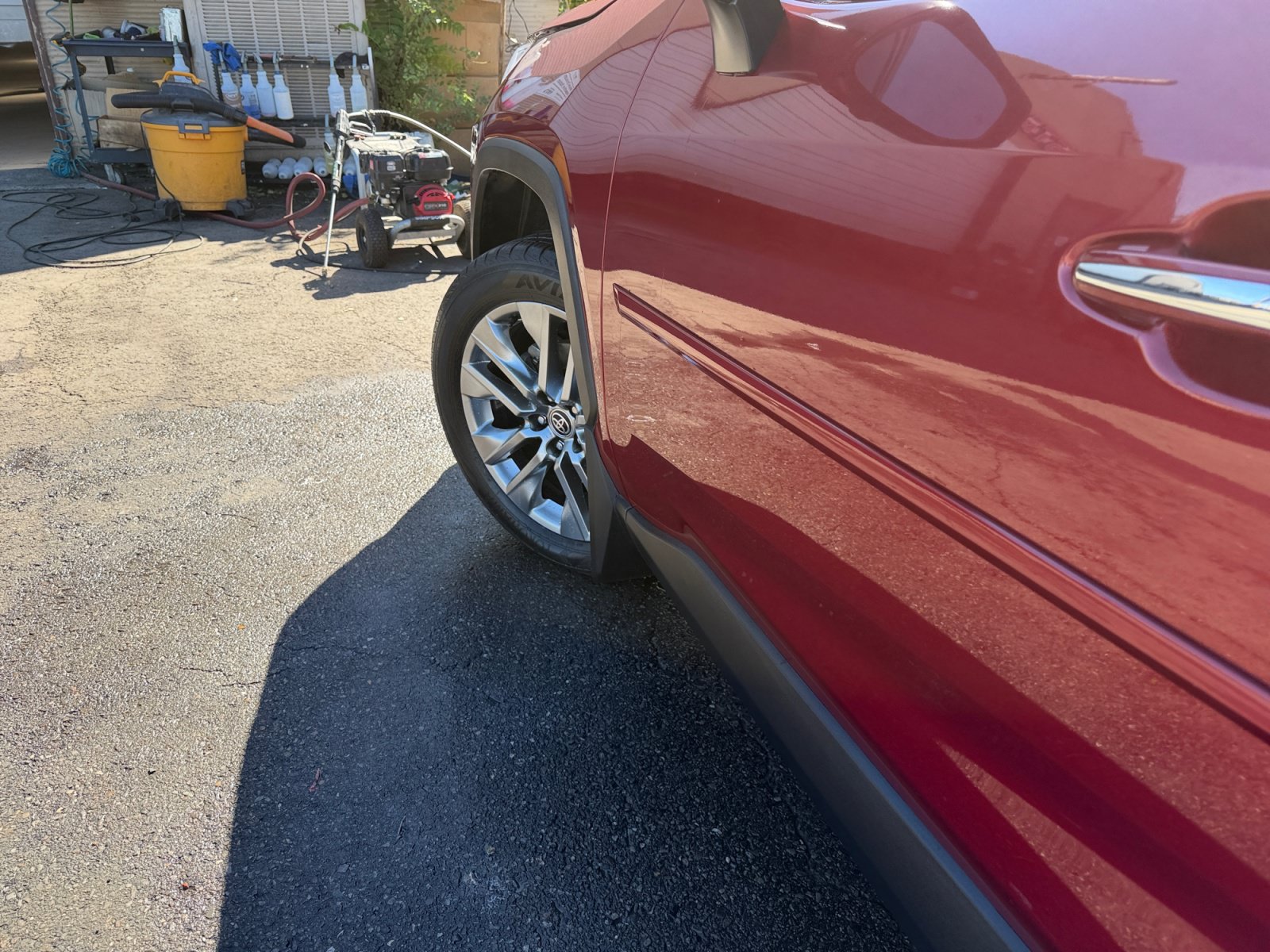 Used 2023 Toyota RAV4 Limited FWD image 32