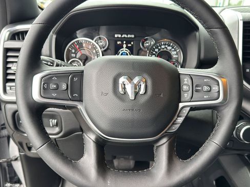 Used 2025 RAM 1500 Big Horn AWD/4WD image 18
