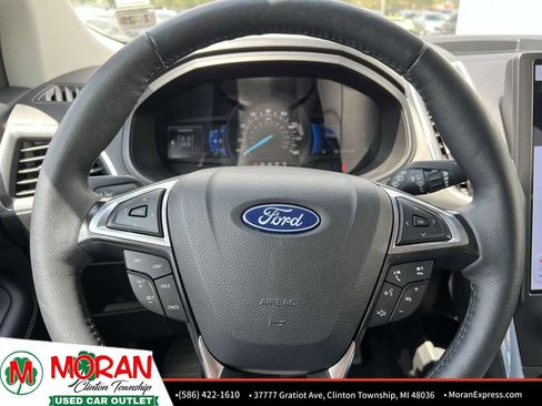 Used 2024 Ford Edge Titanium image 17