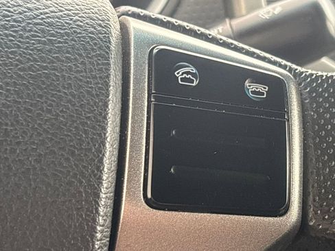 Used 2013 Toyota Tacoma PreRunner image 18