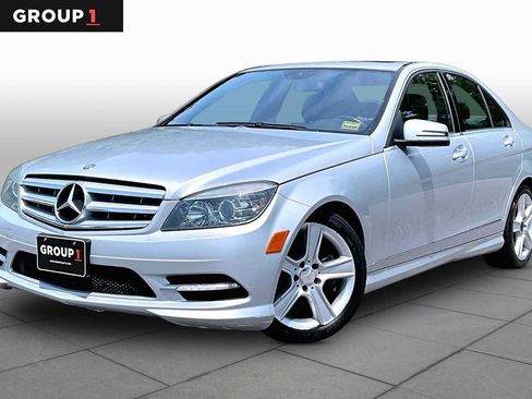 Used 2011 Mercedes-Benz C 300 4MATIC Sedan image 1