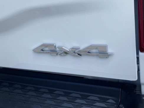 New 2026 RAM 2500 Laramie AWD/4WD image 5