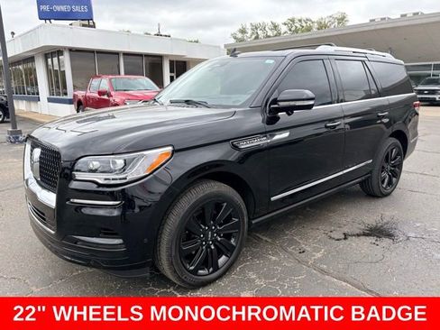 Used 2024 Lincoln Navigator Reserve AWD/4WD image 1