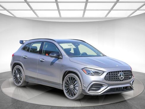 New 2026 Mercedes-Benz GLA 35 AMG 4MATIC image 5