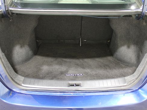 Used 2019 Nissan Sentra S image 24