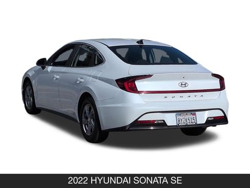 Used 2022 Hyundai Sonata SE w/ Preferred Accessory Package image 8