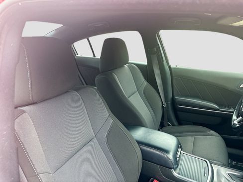 Used 2022 Dodge Charger SXT RWD image 27