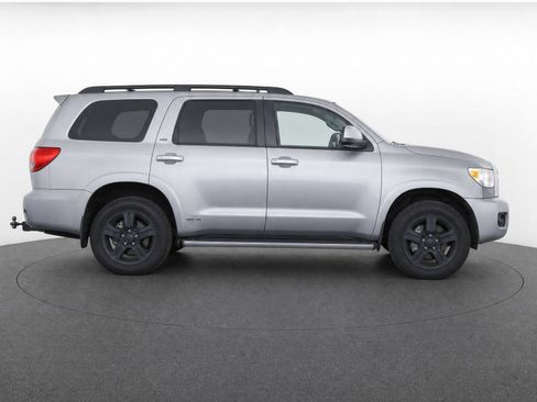 Used 2008 Toyota Sequoia SR5 AWD/4WD image 2