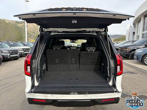 Certified 2025 Ford Expedition Tremor image 8