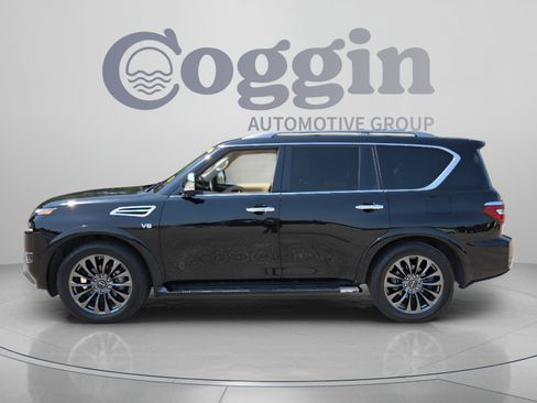 Used 2022 Nissan Armada Platinum w/ Captain's Chairs Package RWD image 2
