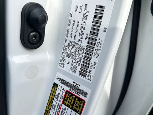 Used 2023 Toyota Tundra Limited w/ TRD Off-Road Package image 31