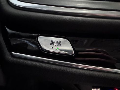 Certified 2024 Buick Enclave Avenir w/ Avenir Technology Package image 24