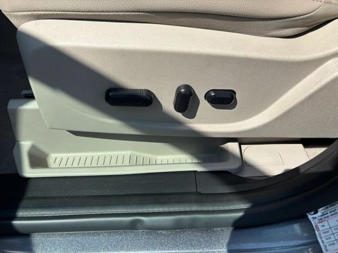 Used 2014 Ford C-MAX SEL w/ Equipment Group 302A FWD image 12