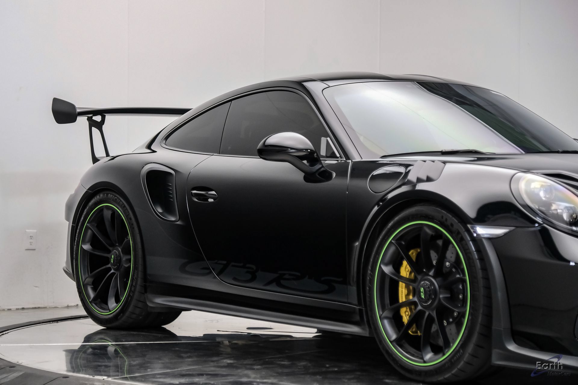 Used 2019 Porsche 911 GT3 RS RWD image 30