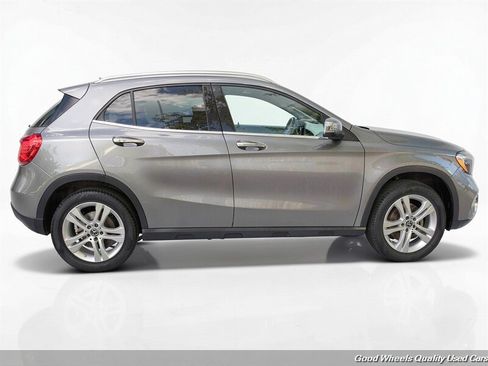 Used 2020 Mercedes-Benz GLA 250 4MATIC image 4