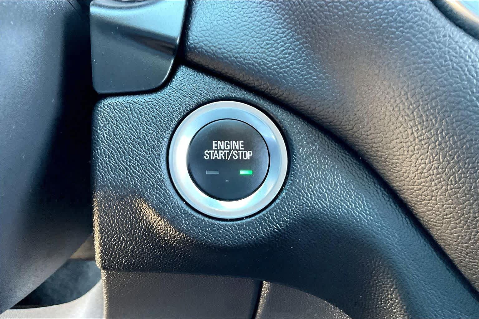 Used 2024 Chevrolet Equinox LT AWD/4WD image 32