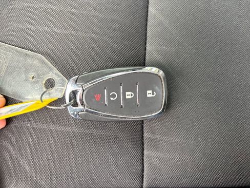 Used 2022 Chevrolet Trax LT w/ LT Convenience Package image 27