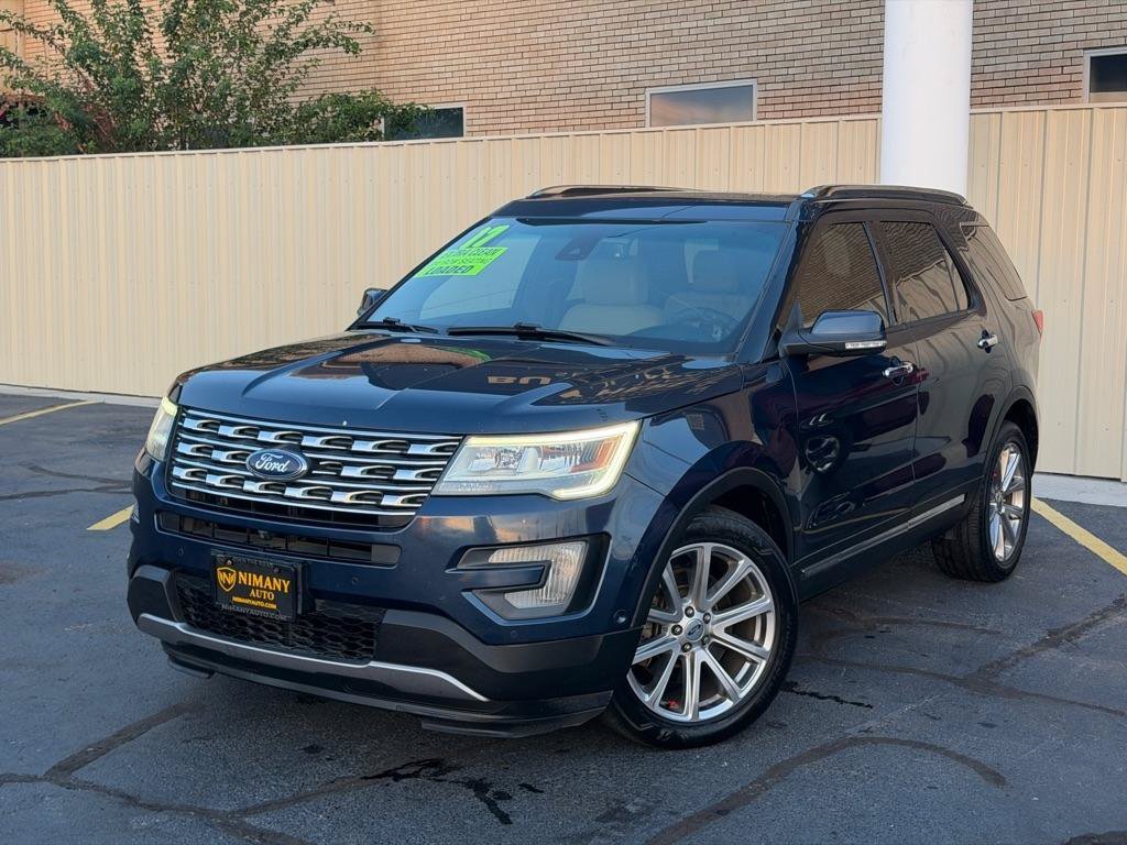 Used 2017 Ford Explorer Limited w/ Equipment Group 301A FWD image 8