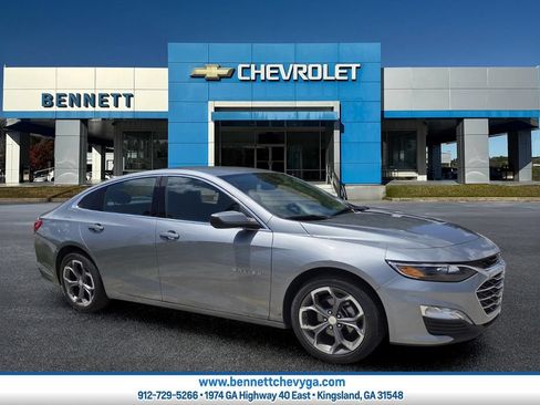 Used 2024 Chevrolet Malibu LT FWD image 1