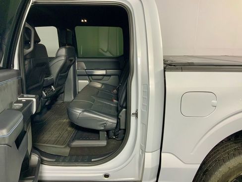 Used 2025 Ford F150 Platinum image 29