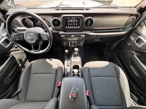 Used 2021 Jeep Wrangler Unlimited Sport AWD/4WD image 2