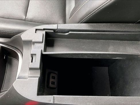 Used 2022 Chevrolet Equinox Premier FWD image 26
