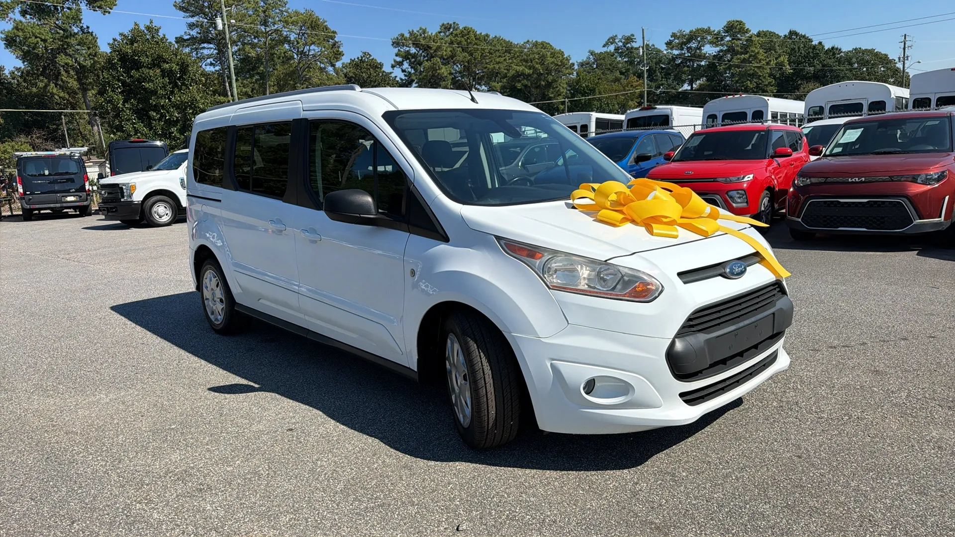 Used 2018 Ford Transit Connect XLT FWD image 12