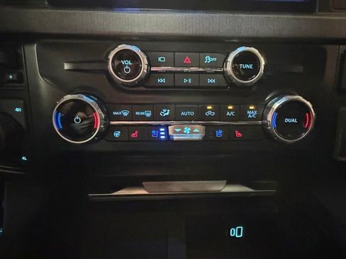 Used 2025 Ford F250 Platinum AWD/4WD image 21