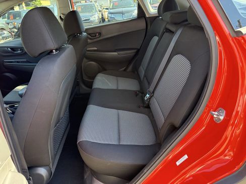 Used 2019 Hyundai Kona SE image 8