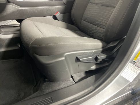 Used 2025 Chevrolet Equinox LT AWD/4WD image 11