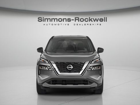 Used 2023 Nissan Rogue S AWD/4WD image 9