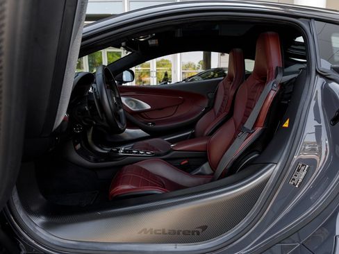 New 2025 McLaren GTS RWD image 45