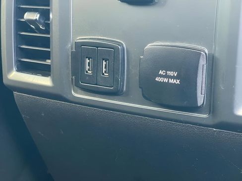 Used 2017 Ford F150 XLT w/ Equipment Group 302A Luxury image 29