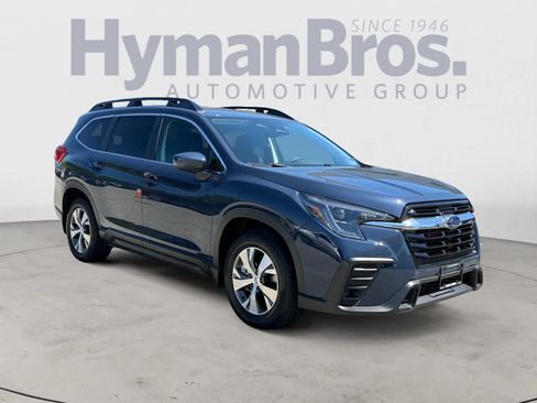 Used 2025 Subaru Ascent Premium AWD/4WD image 1