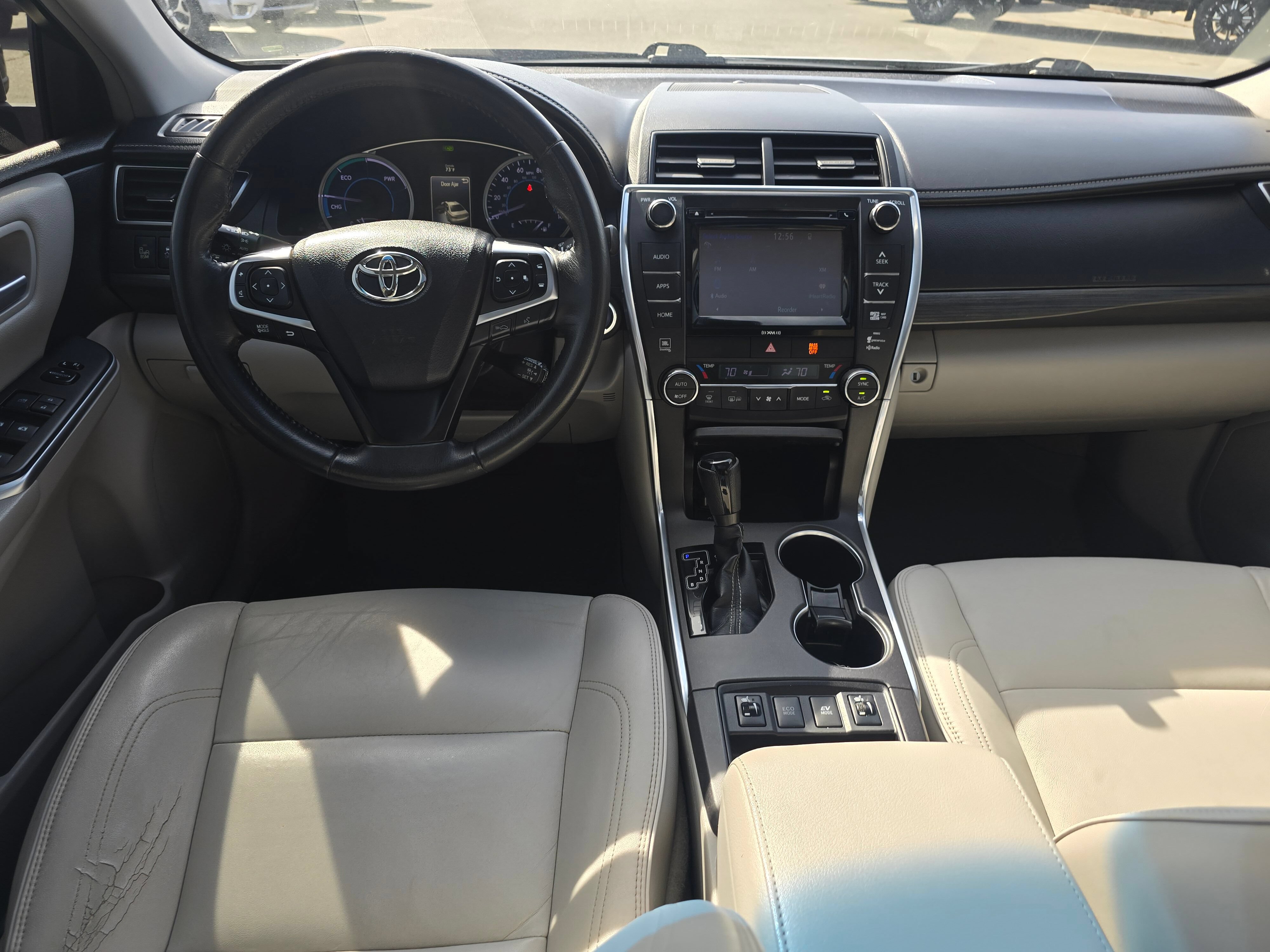 Used 2016 Toyota Camry XLE w/ Moonroof Package FWD image 18