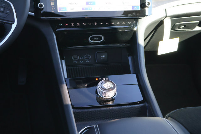 New 2026 Jeep Grand Cherokee Altitude RWD image 14