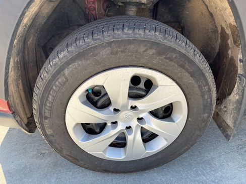 Used 2025 Toyota RAV4 LE FWD image 7