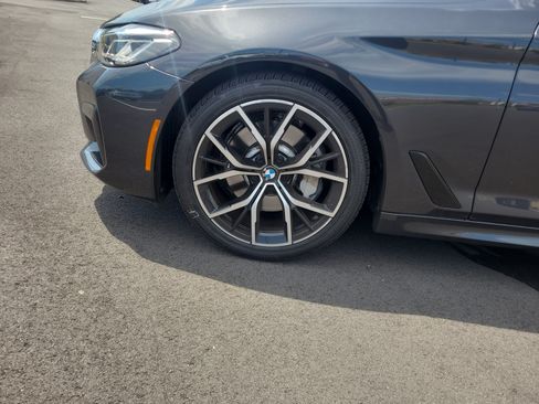Used 2023 BMW 530i xDrive w/ M Sport Package AWD/4WD image 9
