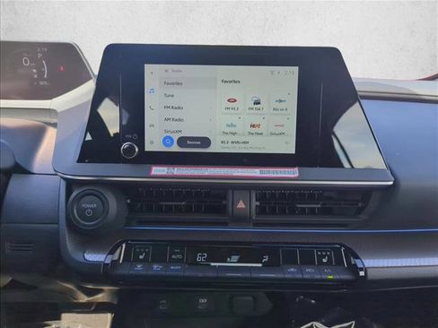 Used 2025 Toyota Prius XLE image 16