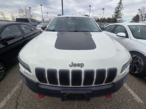 Used 2019 Jeep Cherokee Trailhawk w/ Cold Weather Group AWD/4WD image 29