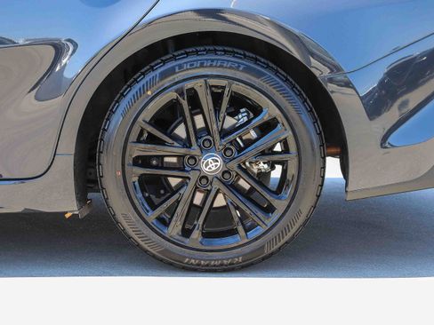 Certified 2025 Toyota Camry SE w/ Convenience Package FWD image 10
