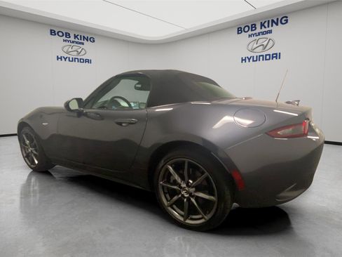 Used 2016 MAZDA MX-5 Miata Grand Touring RWD image 3