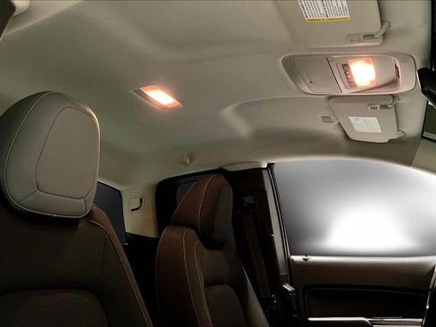 Used 2022 Chevrolet Colorado LT w/ Fleet Safety Package image 27