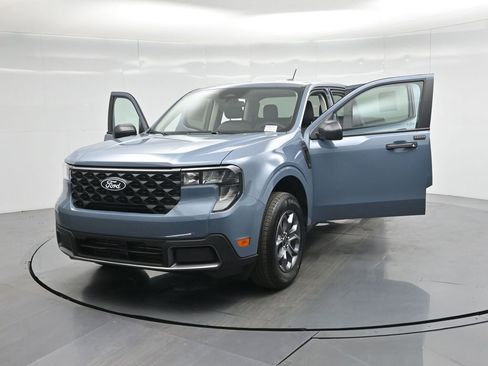 New 2025 Ford Maverick XLT w/ Equipment Group 302A image 29