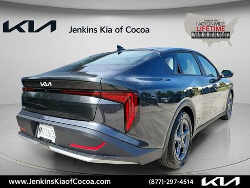 New 2026 Kia K4 FWD image 5